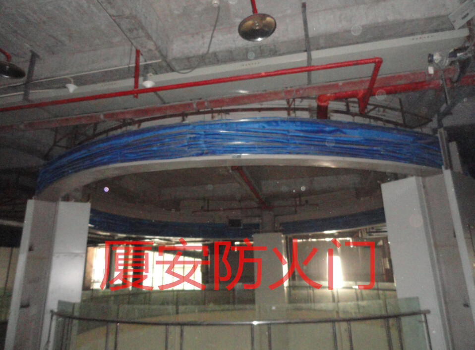 無(wú)機(jī)折疊防火卷簾門.jpg